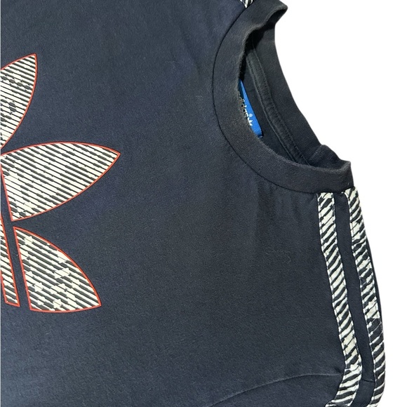 Adidas Navy Blue Short Sleeve Logo Tee Shirt Youth XXL - Picture 3 of 5